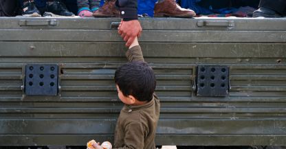 Արցախից տեղահանվածների կողքին