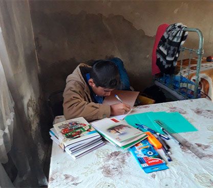 IDBank-ի շնորհիվ Վարդենիսի և Ճամբարակի տարածաշրջանների 100 երեխա դպրոցական պարագաներ և հագուստ է ստացել